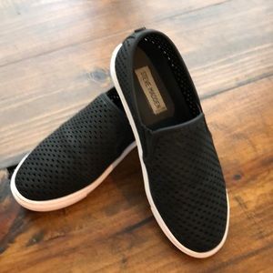 Black Steve Madden slip on shoe